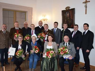 Verleihung des Ehrenzeichens in der Schlosskapelle